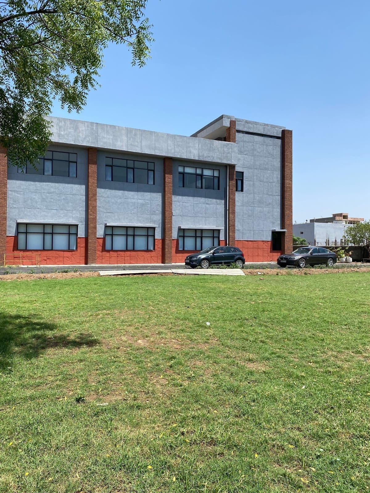 Tech OVN Electronics Manufacturing Floor